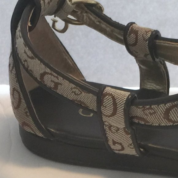 GUESS SIGNATURE SANDALS - Picture 4 of 5